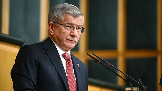 Konyalı eski Başbakan Ahmet Davutoğlu şüpheli sıfatıyla ifade verecek