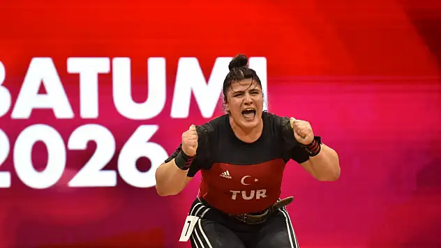 Konyalı halterciden Avrupa'da büyük başarı