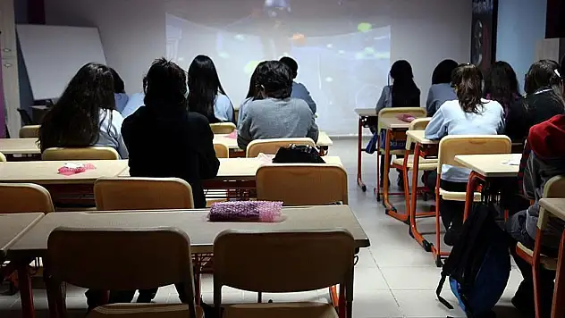 Konyalı öğrenci Stanford Üniversitesine tam burslu kabul edilmesine ilişkin açıklamalarda bulundu