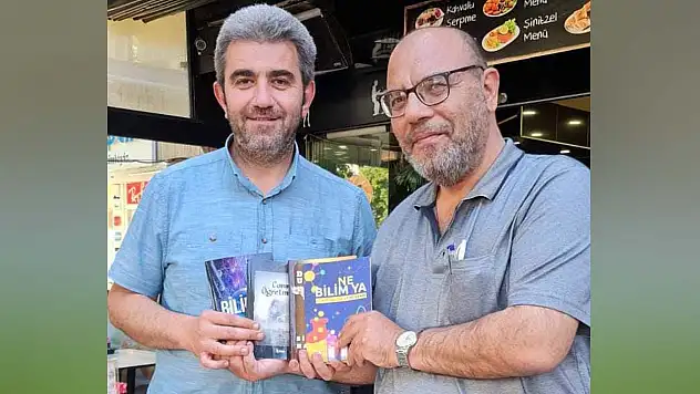 Konyalı öğretmen imza günü düzenledi!