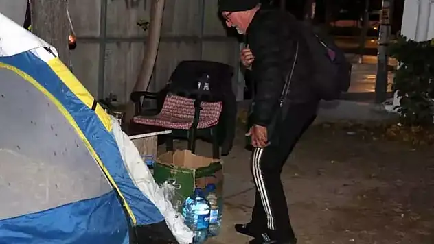 Konyalı TIR şoförünün hayatı eşinin saldırısıyla kabusa döndü: Parkta yaşıyor