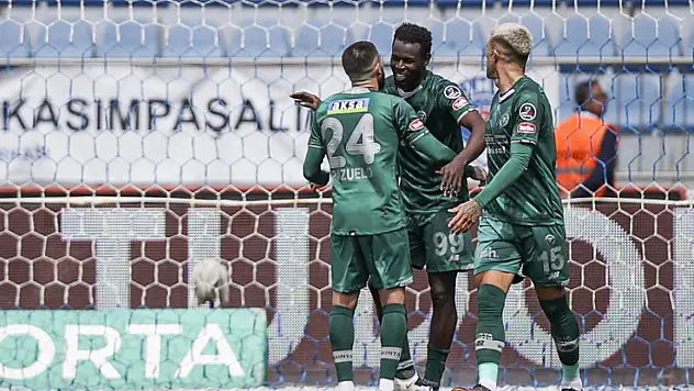 Konyaspor'a 1.96'lık stoper