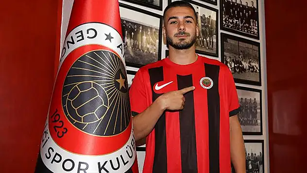 Konyaspor'a golünü attı, sevinmedi...