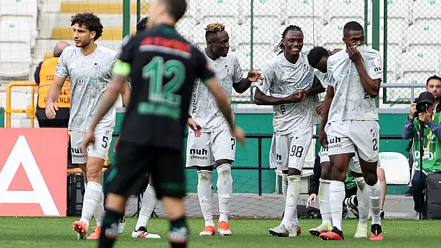 Konyaspor'a soğuk duş! Selçuk İnan'ın taktiği Konya'da tuttu!