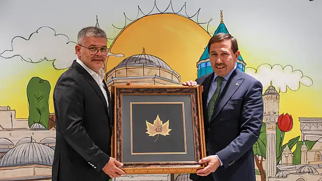 Konyaspor Başkanı Ömer Atiker'den Karatay Belediye Başkanı Hasan Kılca'ya ziyaret