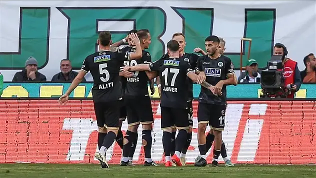 Konyaspor evinde Alanyaspor'a mağlup oldu