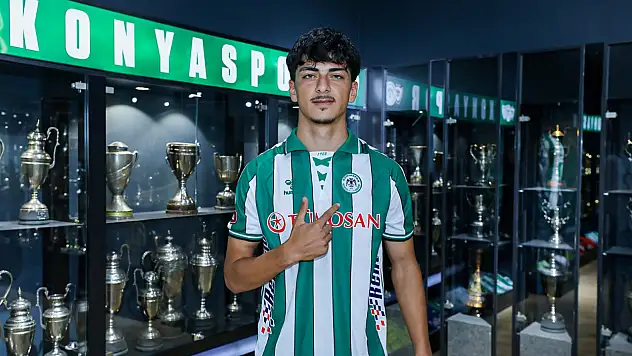 Konyaspor, genç yetenek ile sözleşme imzaladı