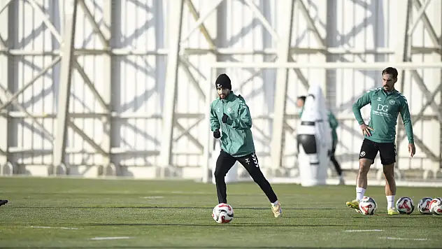 Konyaspor, hazırlıklarına tam gaz devam ediyor...