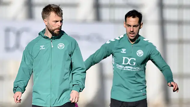 Konyaspor, Kocaelispor maçı hazırlıkları için sahaya indi