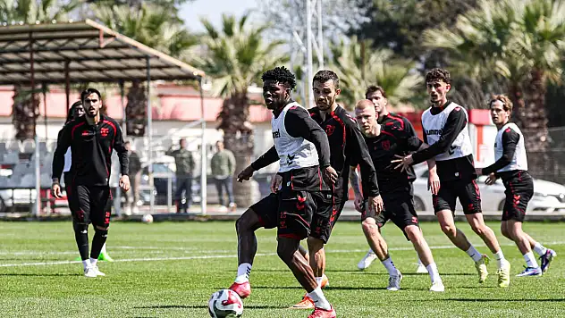 Konyaspor maçı öncesi Samsunspor'da yoğun mesai: Hazırlıklar sürüyor