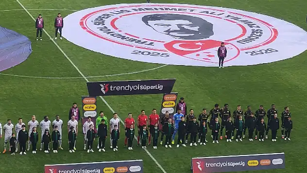 Konyaspor sınıfta kaldı:  İlk yarı karnesi çok zayıf!