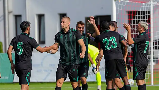 Konyaspor Slovenya'da bir galibiyet bir mağlubiyet aldı