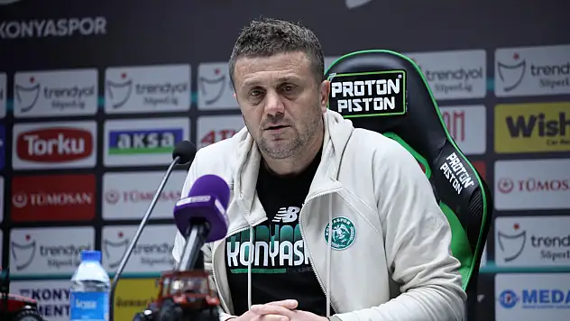 Konyaspor'un hocası Keleş, galibiyet Özgökçen'e armağan oldu!
