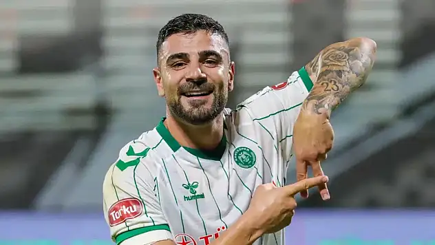 Konyaspor'un savunma duvarı konuştu: Bu camia en üstleri hak ediyor!