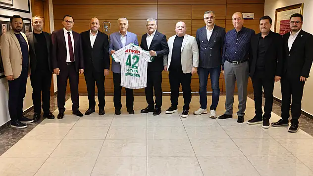 Konyaspor yönetiminden Konya Sanayi Odası'na ziyaret