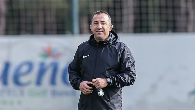 SON DAKİKA: Taraftarın İstediği oldu! Konyaspor'da Recep Uçar'la yollar ayrıldı...