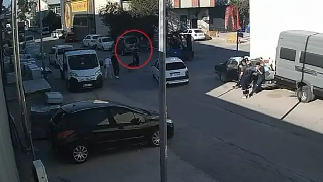 Köpekten kaçarken fenalaşan 15 yaşındaki Berat hayatını kaybetti