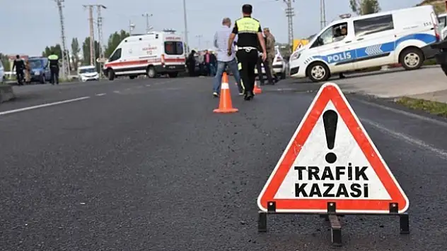 Korkutan kaza:1 ölü, 5 yaralı