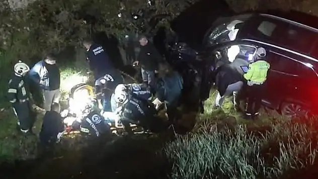 Korkutan kaza: Araç uçuruma yuvarlandı