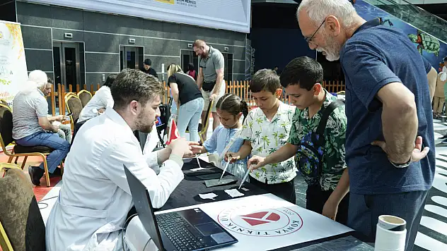 KTÜN Nanofest'te bilim meraklılarıyla buluştu