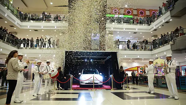 Kulesite AVM'den alışveriş araba kazandırıyor