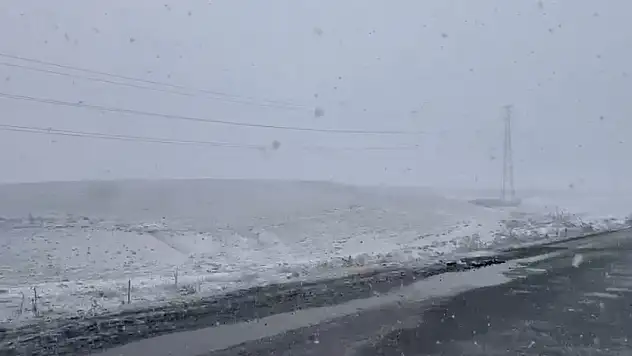 Kuraklıkla anılan Konya'nın bu ilçesi beyaza büründü