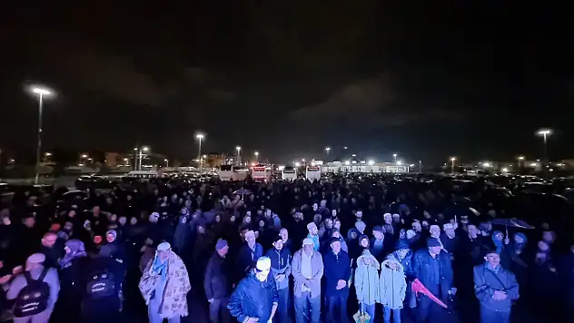 Kutsal yolculuk başladı! Konya'da ilk kafile yola çıktı
