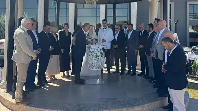 Kütükçü ve Çiçen ailesinin mutlu günü!