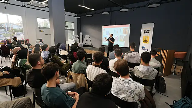 Lise Medeniyet Akademileri'nden öğrencilere ilham veren söyleşi