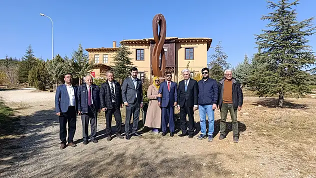 Maldivler Büyükelçisi'nden Hüyük'e ziyaret