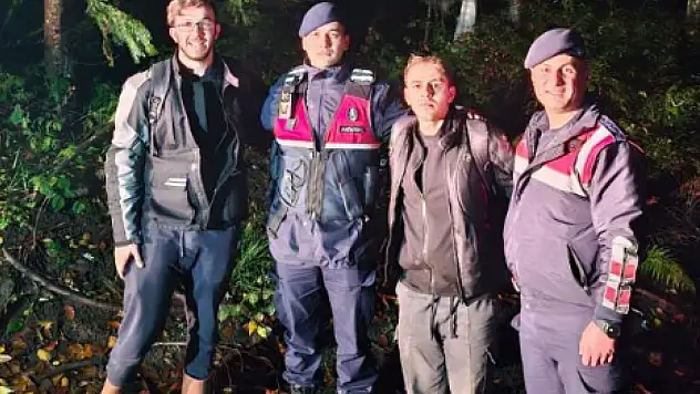 Mantar toplamaya gittiler, başlarına gelmeyen kalmadı!