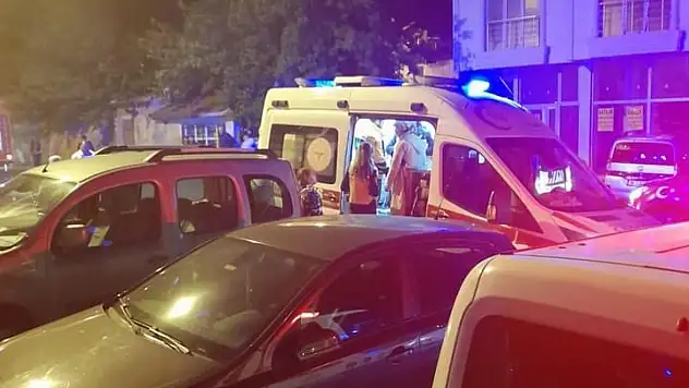 Market yangını: 3 kişi dumandan etkilendi