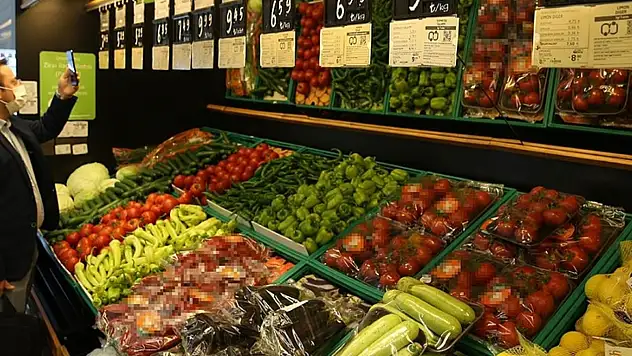 Markette, 37 ürünün 21'inde fiyatlar düştü