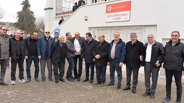 Matbaacı ve Kırtasiyeci Esnafı vefa durağında buluştu: Eller şehitler için semaya açıldı