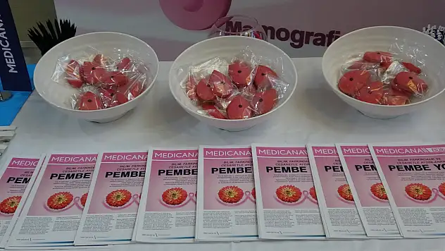 Meme kanserinde farkındalık ayı! Erken teşhis hayat kurtarıyor...