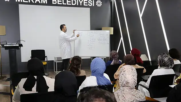 Meram Belediyesi Gençlik Meclisi, yaz tatilini unutulmaz bir deneyime dönüştürüyor