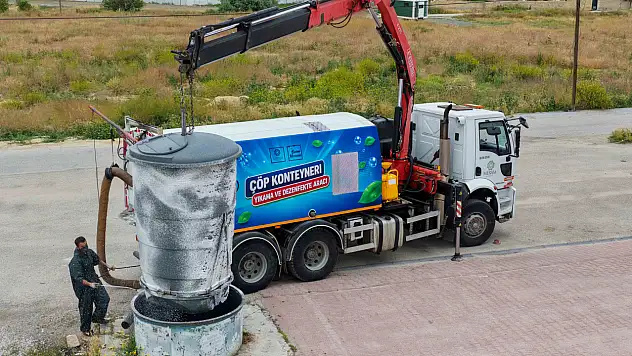 Meram Belediyesi'nde kötü koku mesaisi