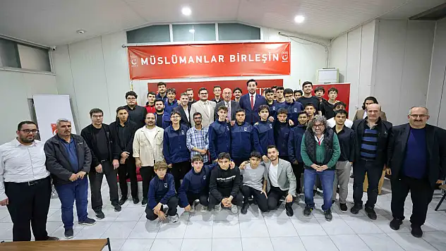 Meram'da gençlik buluşması: Başkan Kavuş'tan dikkat çeken mesajlar