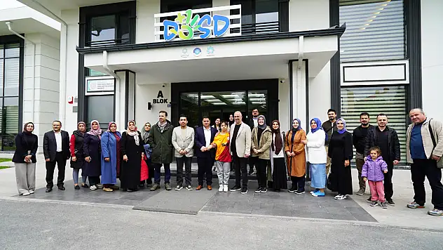 Meram'da Nisan ayı semineri: 'Özel bireyler için sporun gücü' ele alındı