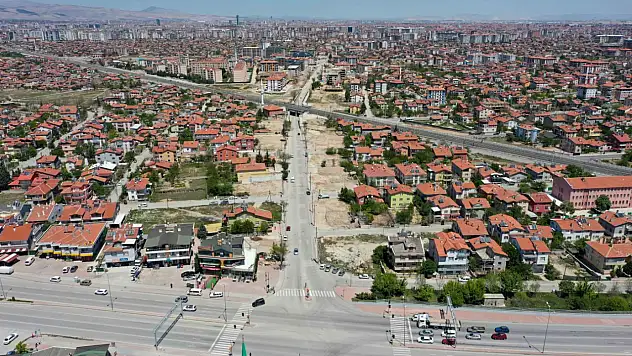 Meramın o caddesi yeni bir çehreye kavuşuyor