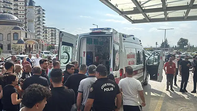 Mersin'de kanlı saldırı: Çok sayıda ölü ve yaralı var!