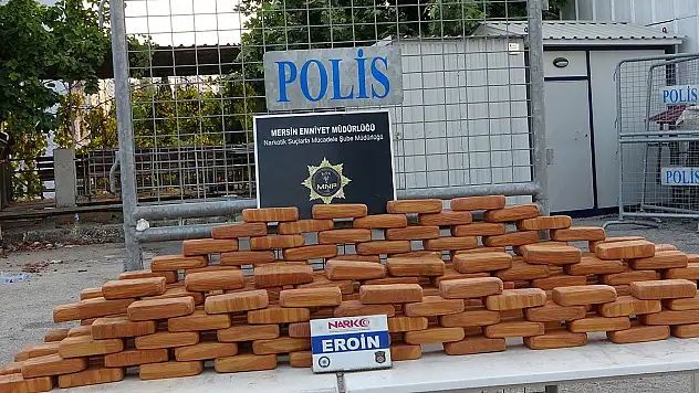 Mersin'de bir tırda 105 kilo eroin ele geçirildi