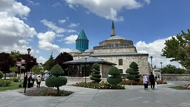 Mevlana Müzesi ziyaretçi rekoru kırdı