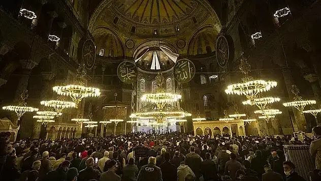 MEVLİD KANDİLİ: Mevlid Kandili 2025 ne zaman? Dini Günler Takvimi Mevlid Kandili günü 2025