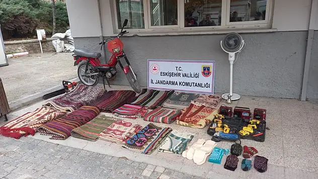 'Mezarcıyız' deyip 20 evi soydular, Konya'da yakalandılar