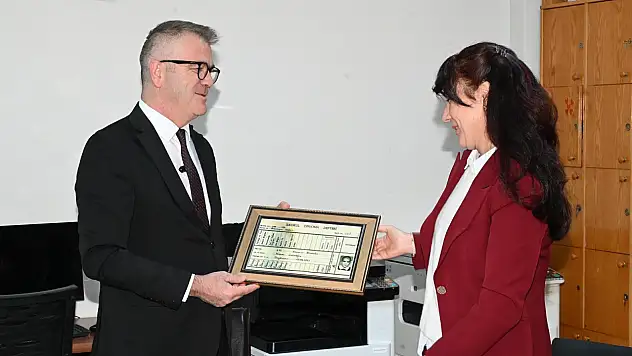 Mezun olduğu okuldan Başkan Ustaoğlu'na öğretmenler günü hediyesi