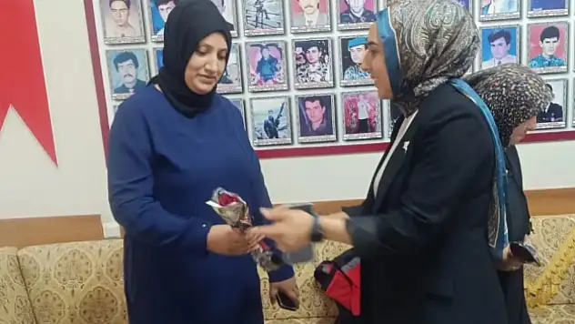 MHP Konya il teşkilatından anlamlı ziyaret!