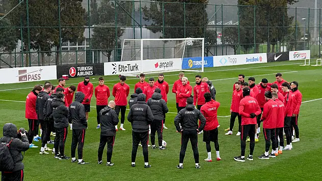 Milliler Kosova finaline kilitlendi! Montella yönetiminde taktik mesaisi