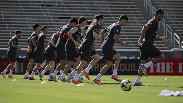 Milliler, Meksika sınavına hazır!