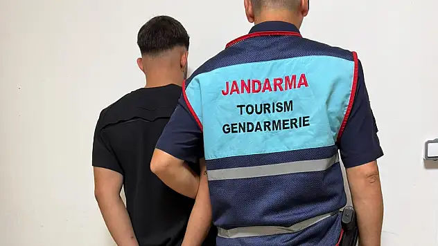 Milyarlık zehir çetesi çökertildi: Depolara peş peşe baskın